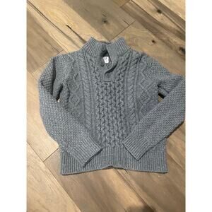 GAP Gray Knit Sweater with Fleece Collar – Size Medium